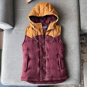 Patagonia Hooded Down Vest - XS